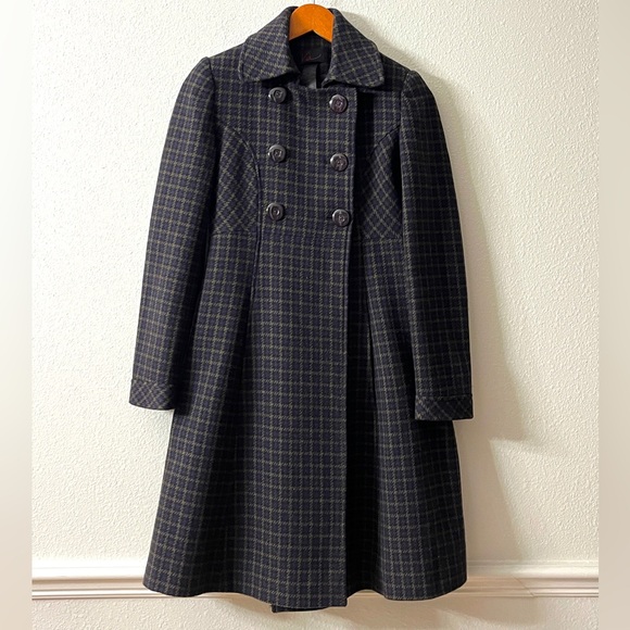 VIA Double-Breasted Women's Coat - Picture 2 of 10